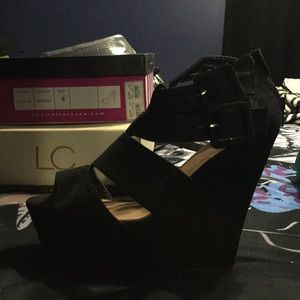 Dots black wedges size 8 worn once
